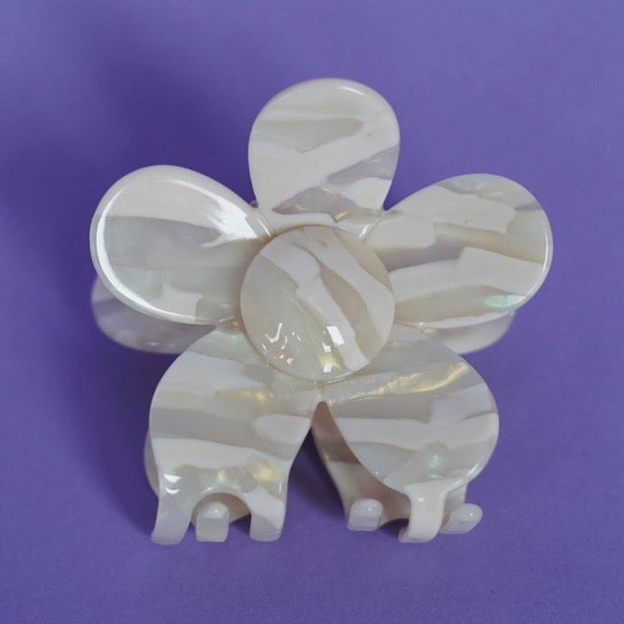 Fleur de pince à cheveux